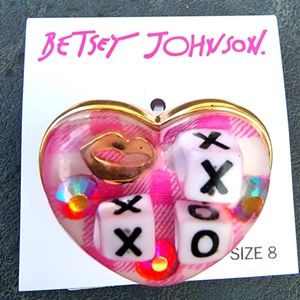 XOX Betsey Johnson Marble Heart ❤️ Ring